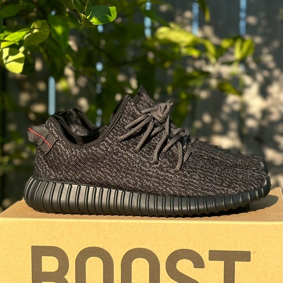 Yeezy 350 Pirate Black - Picture 2 of 4